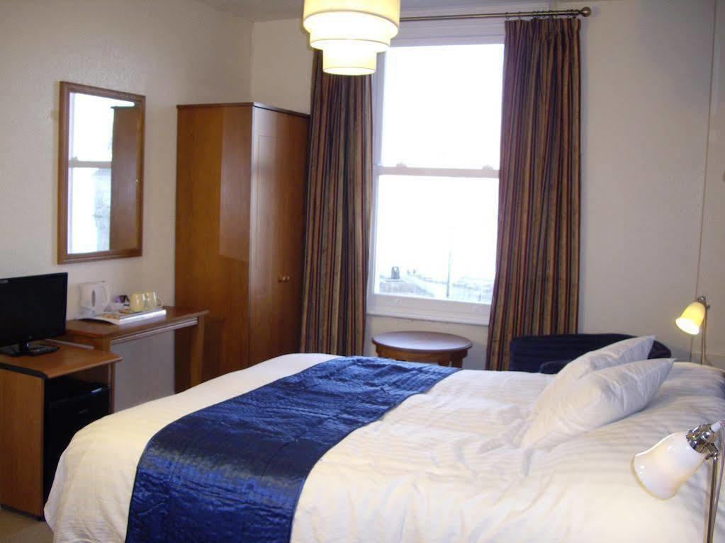 Гостевой дом Pink Beach 3*